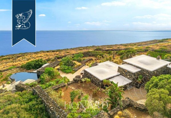 casa indipendente in vendita a Pantelleria