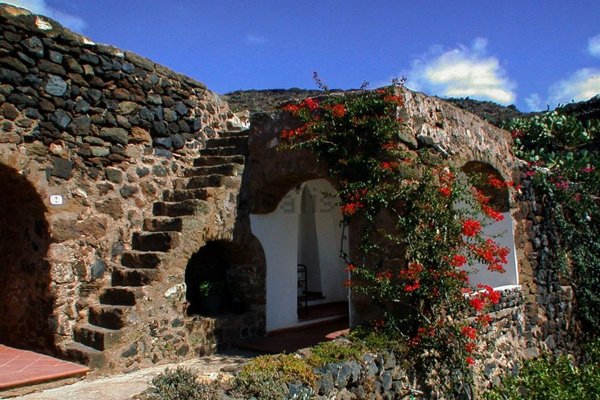 casa indipendente in vendita a Pantelleria