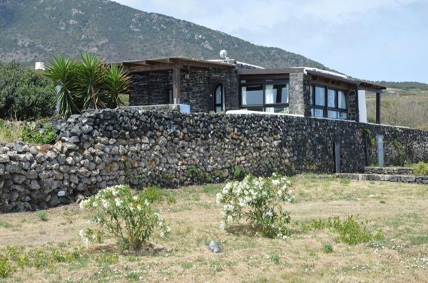 quadrivano in vendita a Pantelleria in zona Gadir