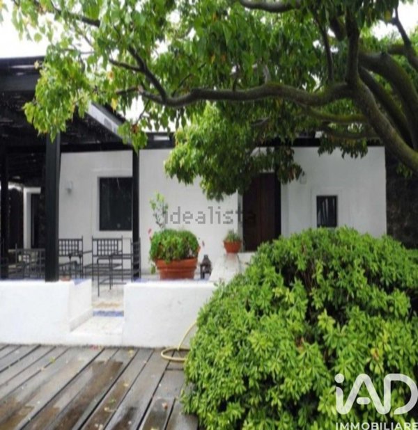 casa indipendente in vendita a Pantelleria