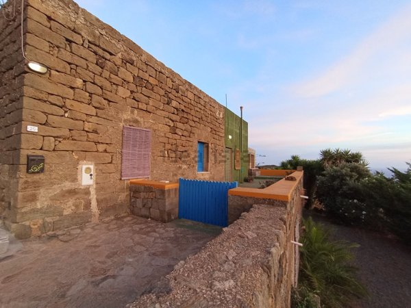 casa indipendente in vendita a Pantelleria