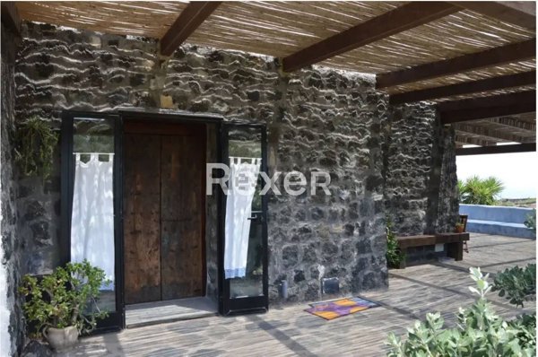 casa indipendente in vendita a Pantelleria in zona Tracino