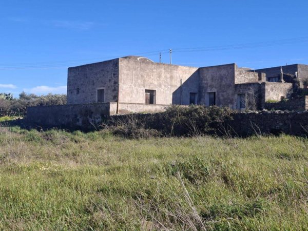 casa indipendente in vendita a Pantelleria