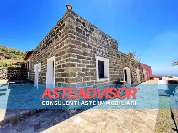 casa indipendente in vendita a Pantelleria in zona Scauri