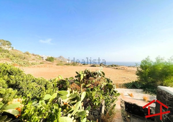 appartamento in vendita a Pantelleria in zona Scauri Basso