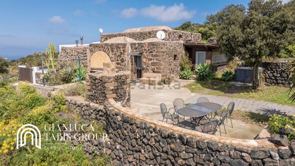 casa indipendente in vendita a Pantelleria in zona San Vito