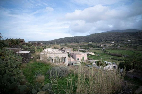 casa indipendente in vendita a Pantelleria in zona San Vito