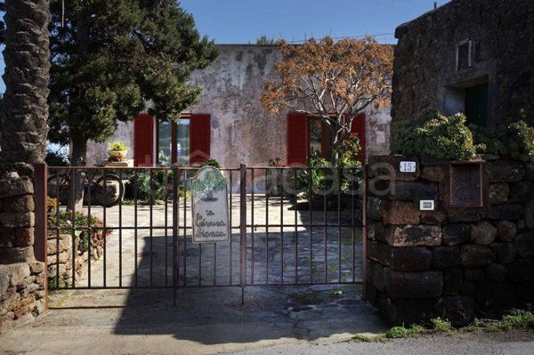 casa indipendente in vendita a Pantelleria