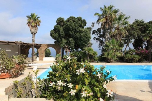 casa indipendente in vendita a Pantelleria