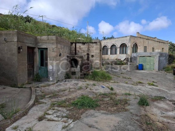 casa indipendente in vendita a Pantelleria in zona San Vito