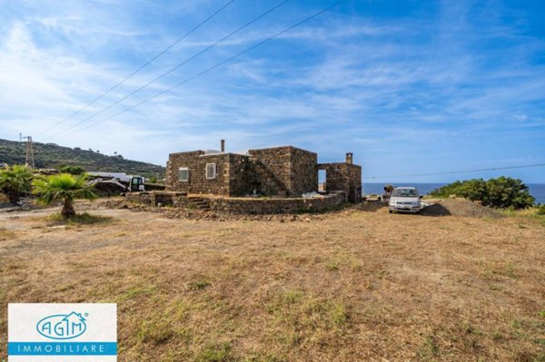 casa indipendente in vendita a Pantelleria in zona Campobello