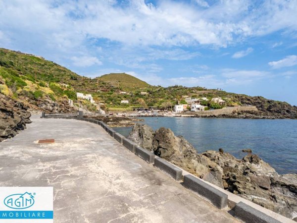 casa indipendente in vendita a Pantelleria in zona Gadir