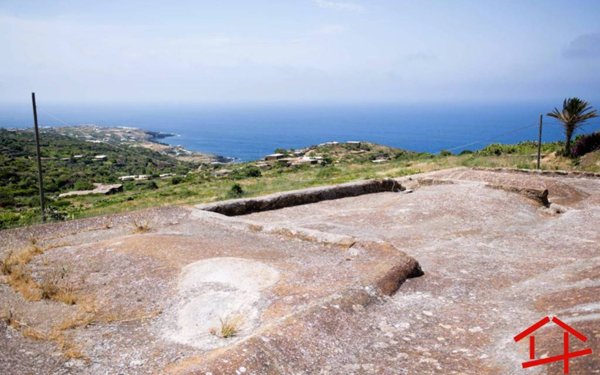 appartamento in vendita a Pantelleria in zona Scauri