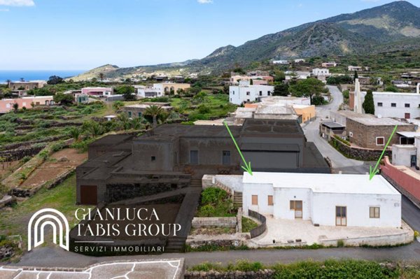 casa indipendente in vendita a Pantelleria in zona Scauri