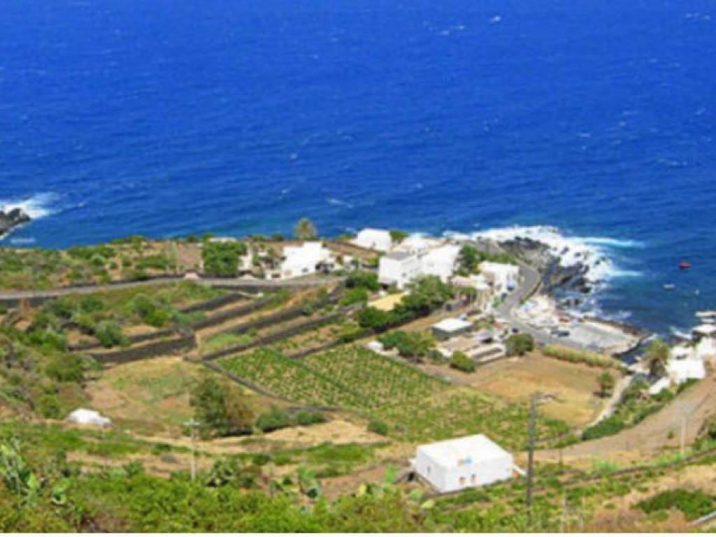 terreno agricolo in vendita a Pantelleria