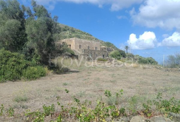 casa indipendente in vendita a Pantelleria