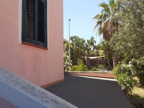 appartamento in vendita a Pantelleria in zona Santa Chiara
