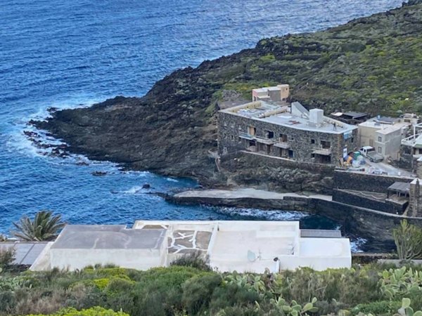 casa indipendente in vendita a Pantelleria in zona Tracino