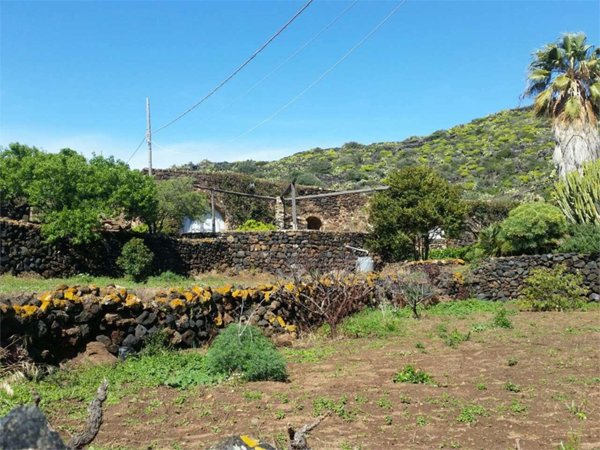 casa semindipendente in vendita a Pantelleria in zona Scauri