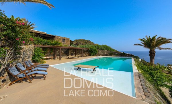casa indipendente in vendita a Pantelleria