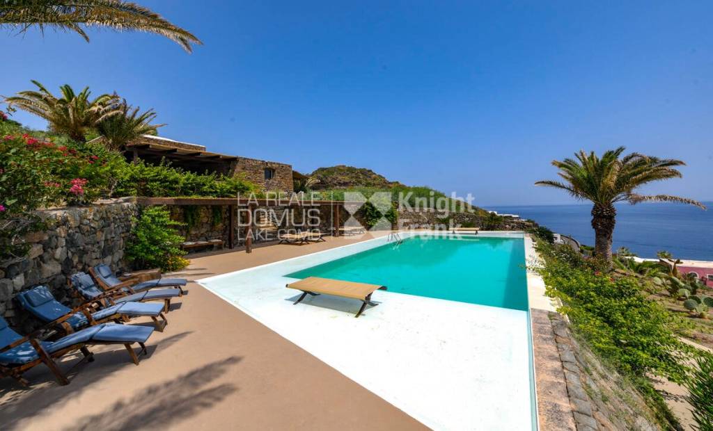 casa indipendente in vendita a Pantelleria