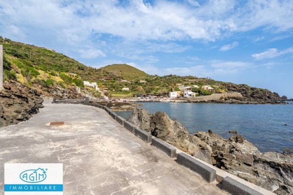 casa indipendente in vendita a Pantelleria in zona Gadir