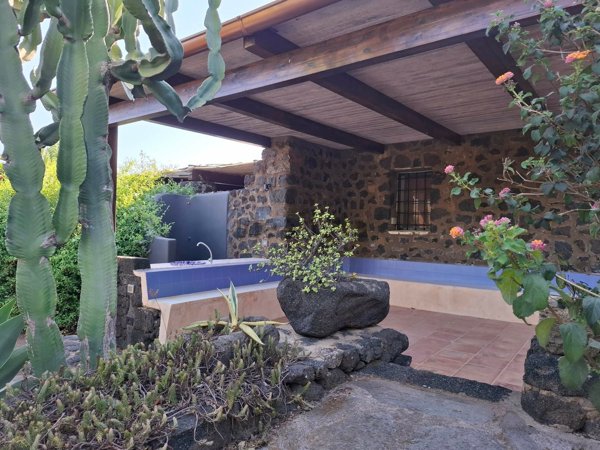 casa indipendente in vendita a Pantelleria