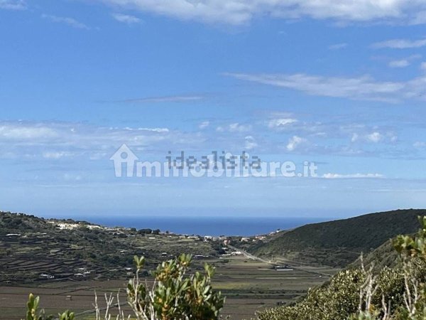 casale in vendita a Pantelleria