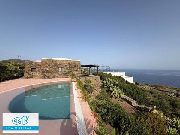 casa indipendente in vendita a Pantelleria