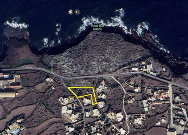 terreno in vendita a Pantelleria in zona Mordomo