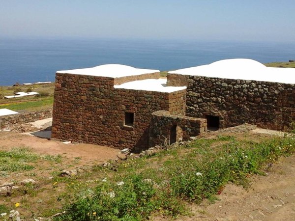 casa indipendente in vendita a Pantelleria in zona Scauri