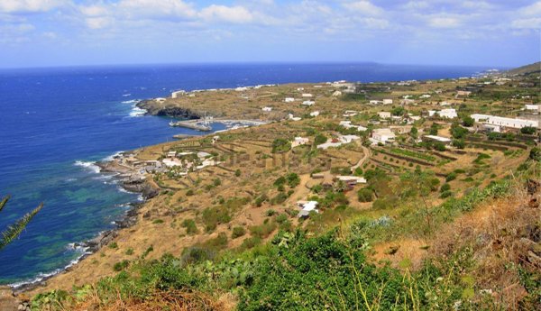 casale in vendita a Pantelleria in zona Tracino