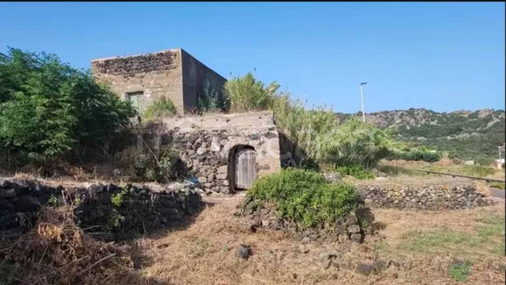 casa indipendente in vendita a Pantelleria