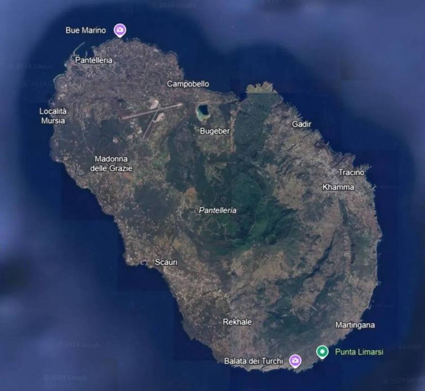 terreno in vendita a Pantelleria