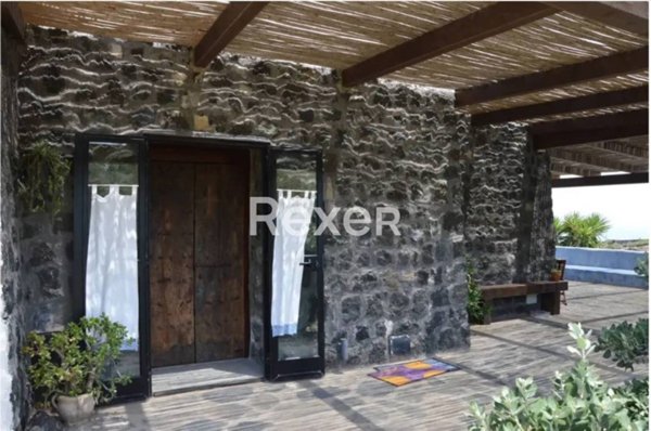 casa indipendente in vendita a Pantelleria