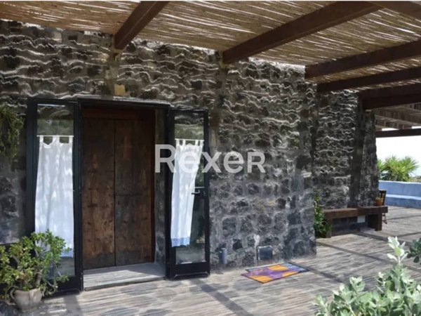 casa indipendente in vendita a Pantelleria