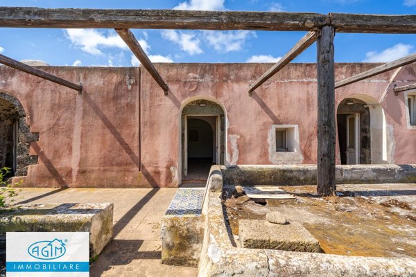 casa indipendente in vendita a Pantelleria in zona Bugeber