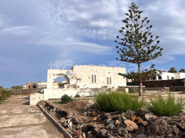 casa indipendente in vendita a Pantelleria in zona Santa Chiara