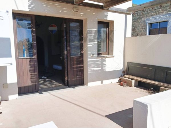 appartamento in vendita a Pantelleria in zona Scauri