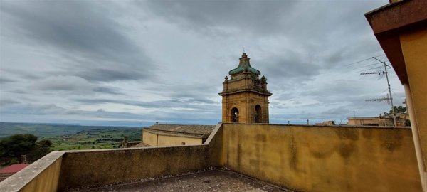 casa indipendente in vendita a Partanna