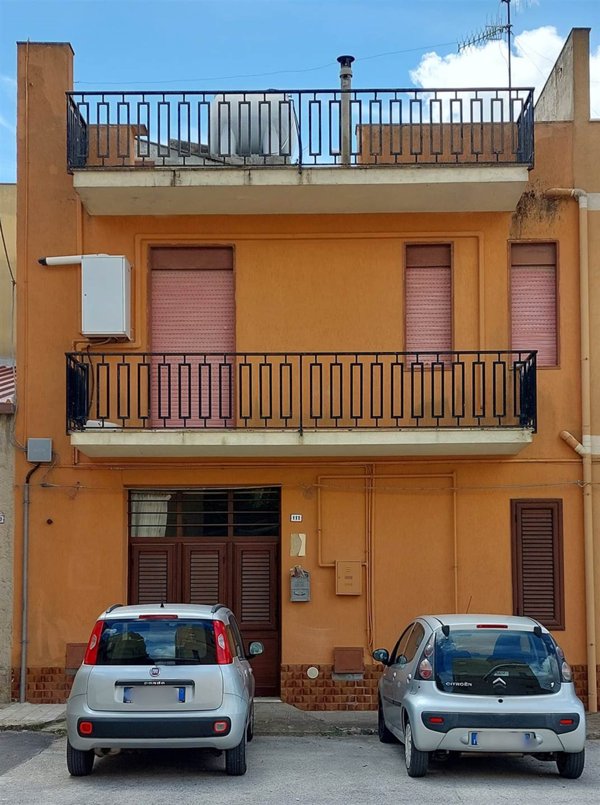 casa indipendente in vendita a Partanna