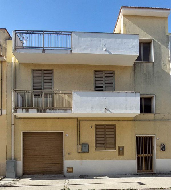 casa indipendente in vendita a Partanna