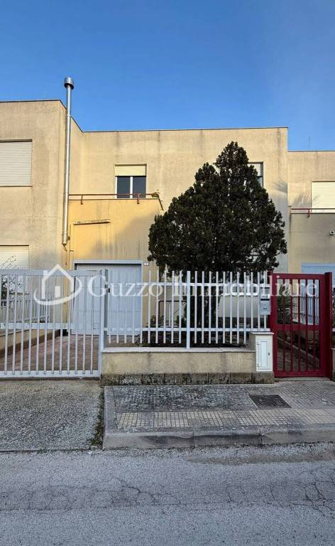 casa indipendente in vendita a Partanna