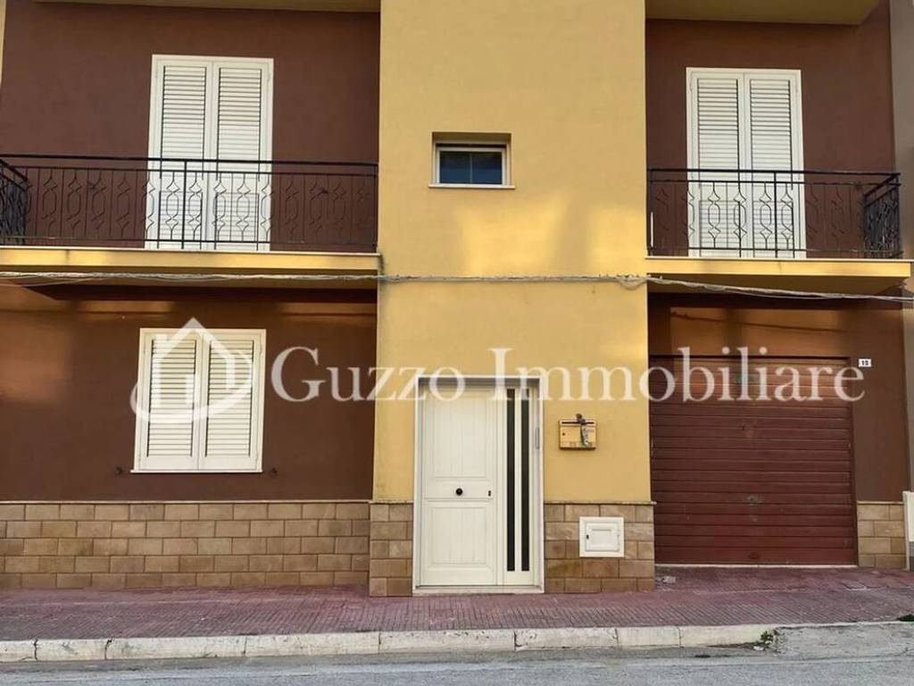 casa indipendente in vendita a Partanna
