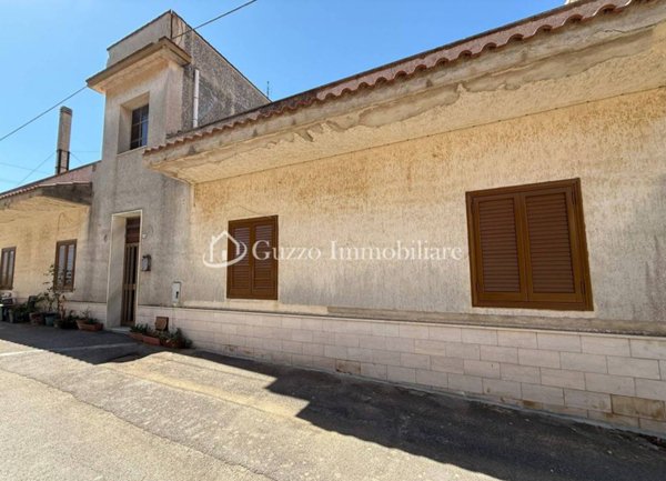 casa indipendente in vendita a Partanna