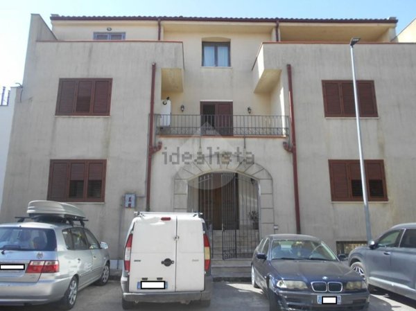 casa indipendente in vendita a Partanna