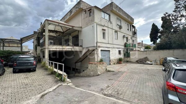 negozio in vendita a Partanna