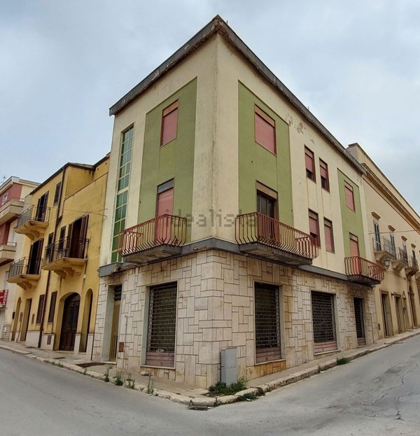 casa indipendente in vendita a Partanna