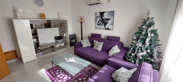 esavano in vendita a Partanna