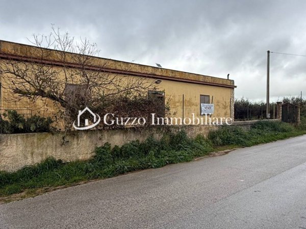 casa indipendente in vendita a Partanna